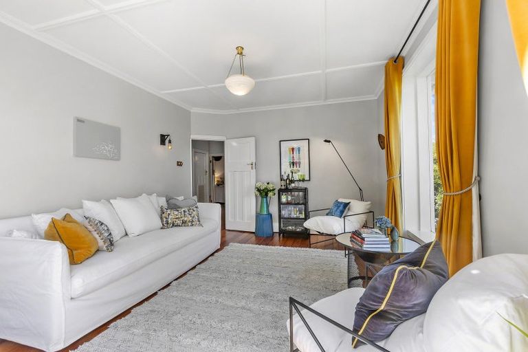 Photo of property in 19 Thorby Street, Northland, Wellington, 6012