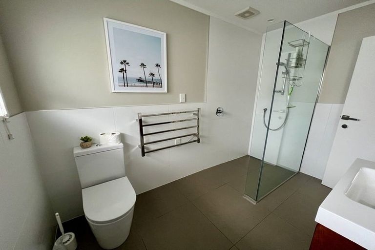 Photo of property in 1/17 Church Street, Devonport, Auckland, 0624