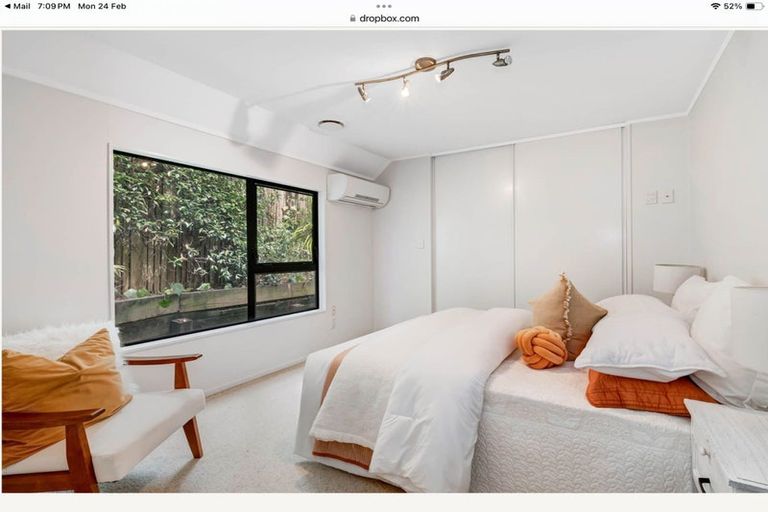 Photo of property in 1/1 Tern Place, Unsworth Heights, Auckland, 0632