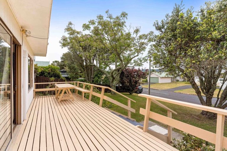 Photo of property in 419 Linton Crescent, Whangamata, 3620