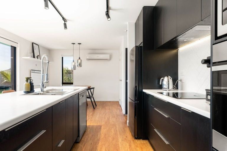 Photo of property in 11 Livingstone Drive, Papamoa Beach, Papamoa, 3118