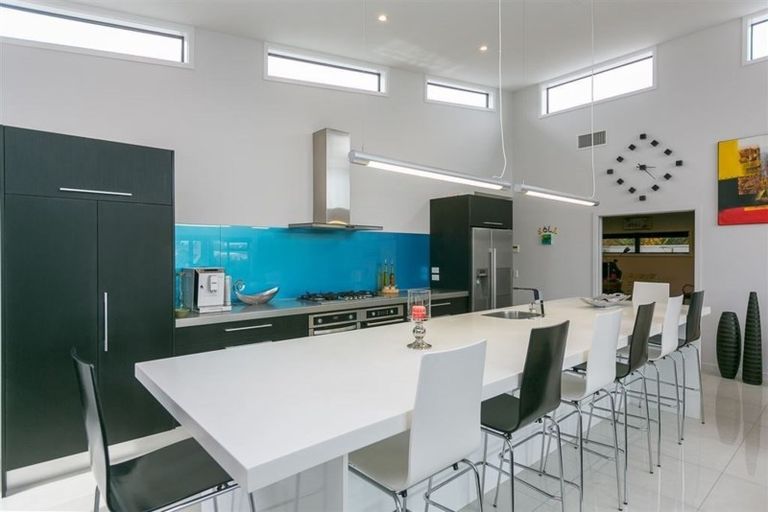 Photo of property in 10 Jules Crescent, Bell Block, New Plymouth, 4312