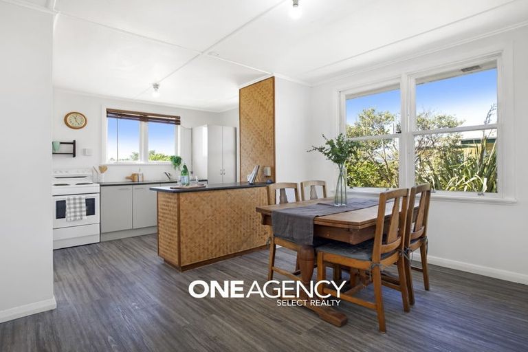 Photo of property in 95 Te Pene Avenue, Titahi Bay, Porirua, 5022