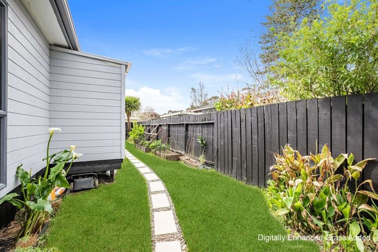 Photo of property in 3/35 Springs Road, Parakai, 0830