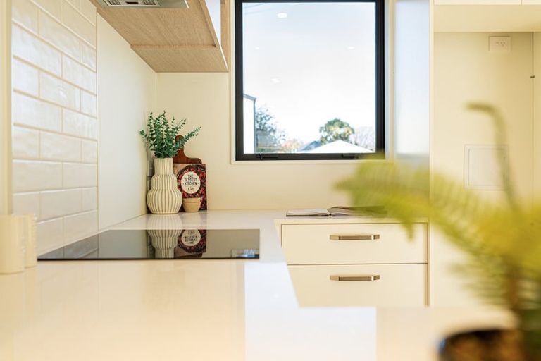 Photo of property in 2/27 Vogel Street, Richmond, Christchurch, 8013