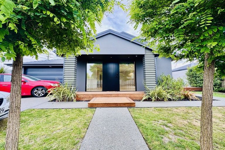 Photo of property in 97 Mcfaddens Road, St Albans, Christchurch, 8052