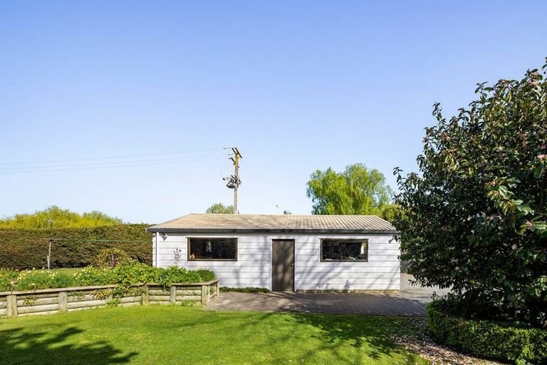 Photo of property in 166 Racecourse Road, Cambridge, 3493