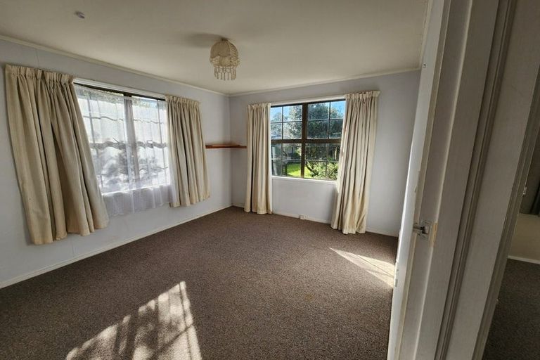 Photo of property in 10 Noble Street, Waiuku, 2123