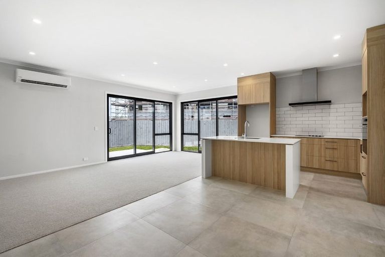 Photo of property in 7 Samuel Marsden Place, Whenuapai, 0618