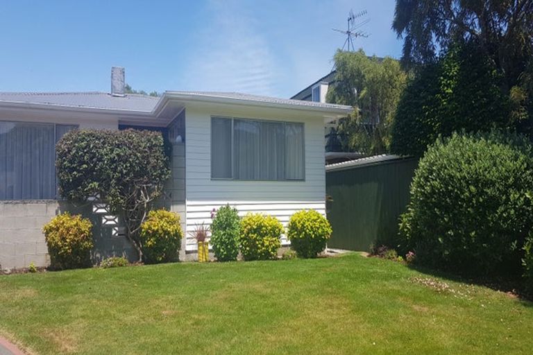 Photo of property in 10 Kukupa Grove, Heretaunga, Upper Hutt, 5018