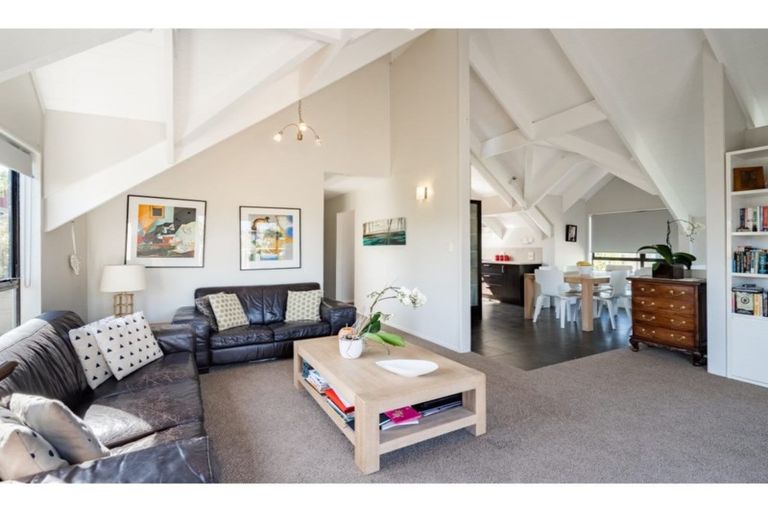 Photo of property in 121 Astley Avenue, New Lynn, Auckland, 0600