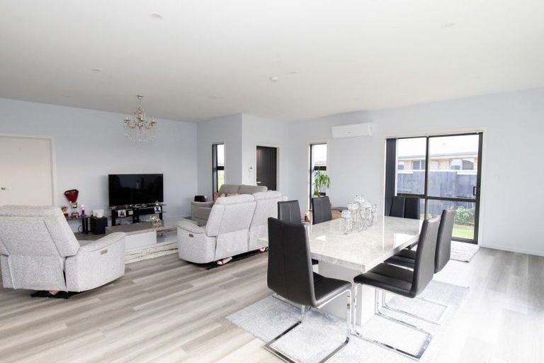 Photo of property in 22 Mcwatters Drive, Ngatea, 3503