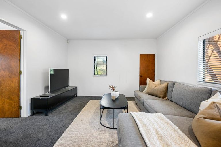 Photo of property in 27 Delamare Road, St Andrews, Hamilton, 3200