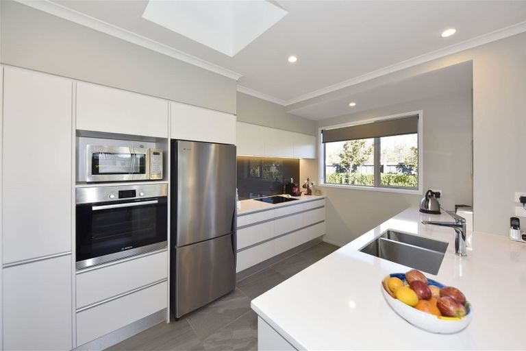 Photo of property in 2 Carpenter Drive, Prebbleton, 7604