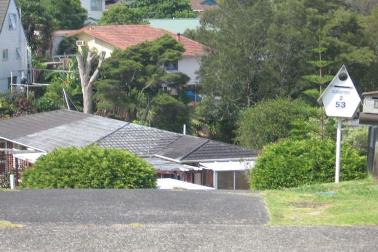 Photo of property in 2/53 Ayton Drive, Totara Vale, Auckland, 0629