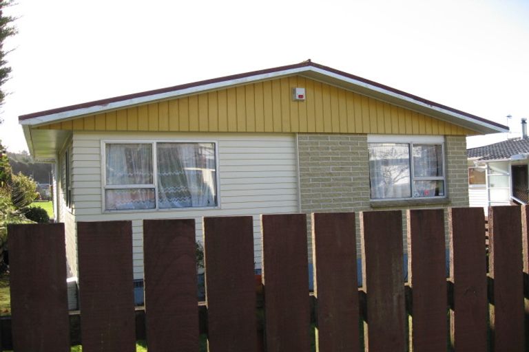 Photo of property in 24 Holland Street, Wainuiomata, Lower Hutt, 5014