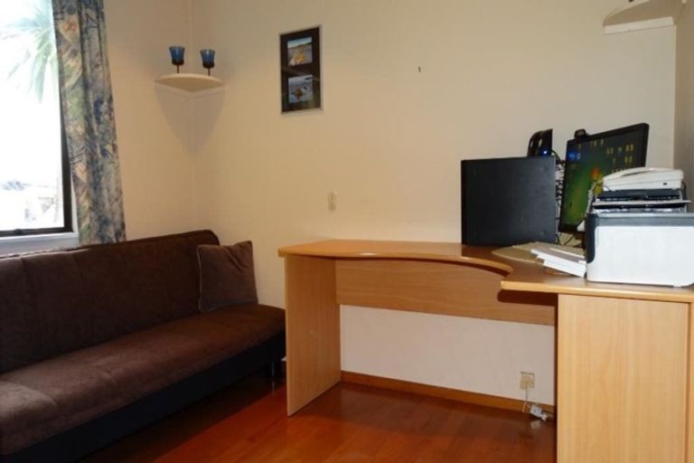 Photo of property in 40a/2 Woodglen Road, Glen Eden, Auckland, 0602