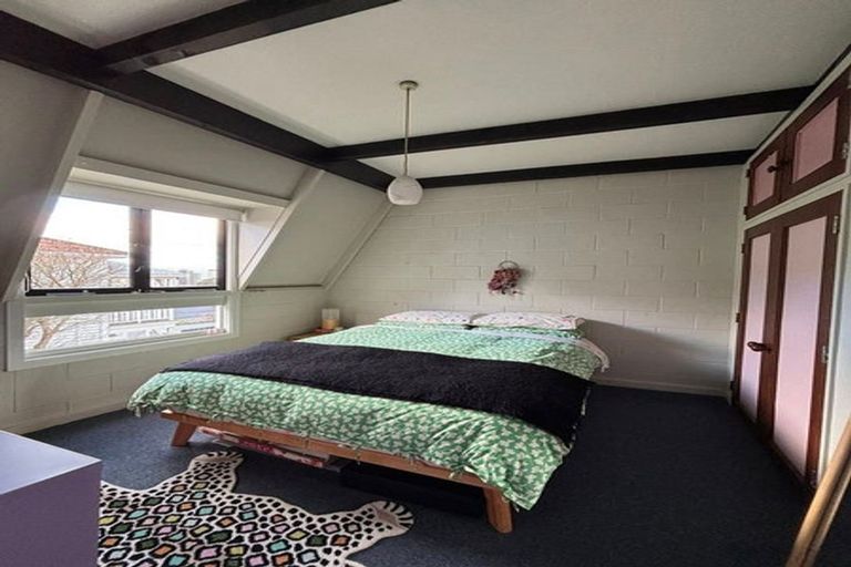 Photo of property in 24/10 Pitarua Street, Thorndon, Wellington, 6011