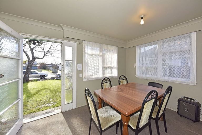 Photo of property in 4 Aldgate Street, Redwood, Christchurch, 8051
