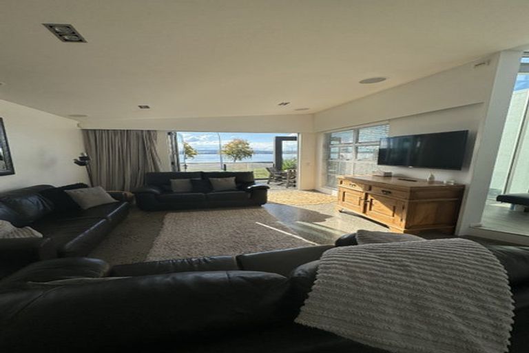 Photo of property in Bayview Apartments, 362 Lake Terrace, Two Mile Bay, Taupo, 3330