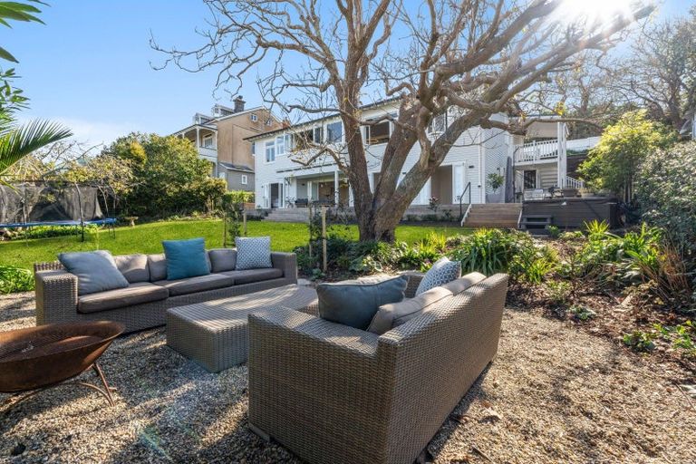 Photo of property in 19 Kerr Street, Devonport, Auckland, 0624