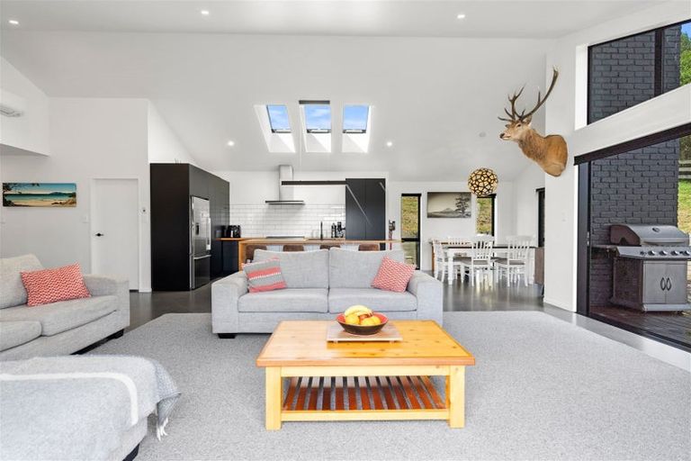 Photo of property in 59 Jounneaux Road, Te Kamo, Kamo, 0185