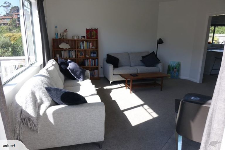 Photo of property in 54e Hungerford Road, Houghton Bay, Wellington, 6023