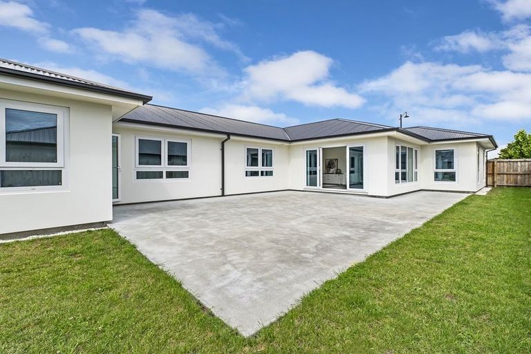 Photo of property in 19a Lewis Crescent, Rolleston, 7614