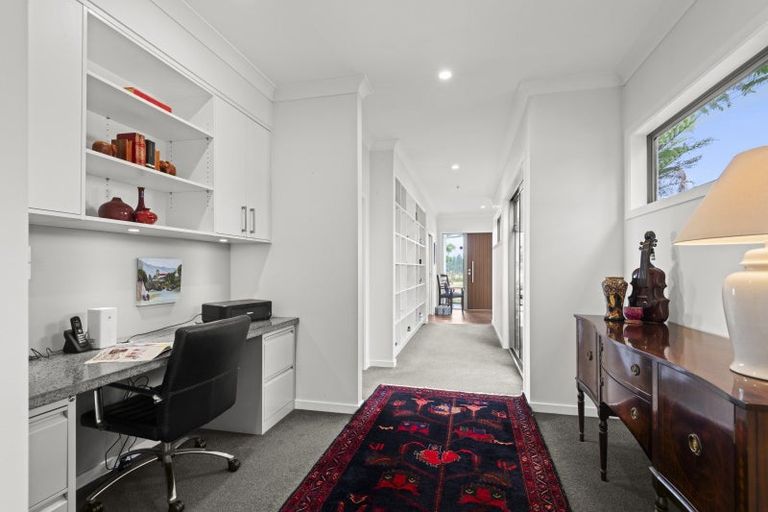 Photo of property in 12 Fleetwood Lane, Turitea, Palmerston North, 4472