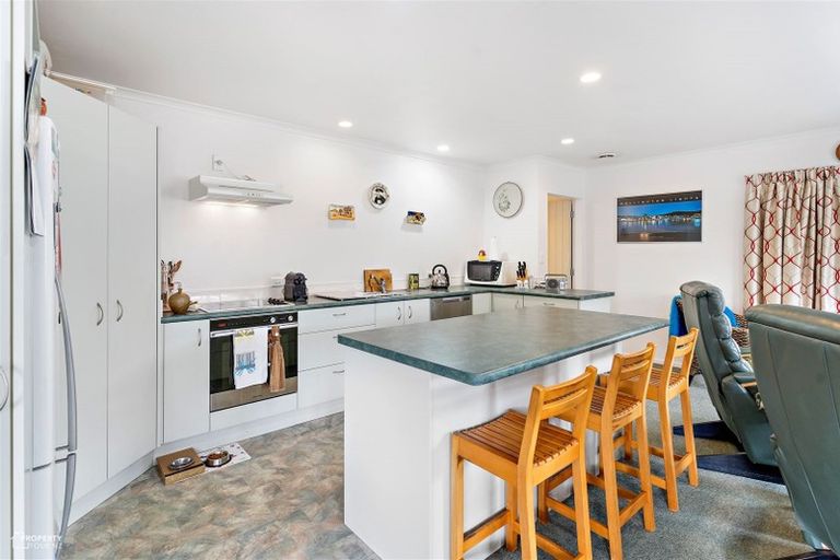 Photo of property in 10 Massey Place, Masterton, 5810