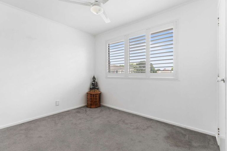 Photo of property in 41 Riverside Drive, Waiuku, 2123