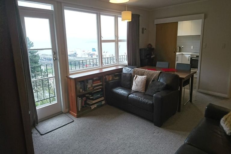 Photo of property in 3/20 Grosvenor Terrace, Wadestown, Wellington, 6012