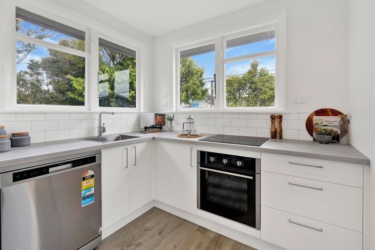 Photo of property in 55 Jollie Street, Linwood, Christchurch, 8062