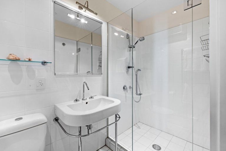 Photo of property in 2/1 Emerson Street, Napier South, Napier, 4110