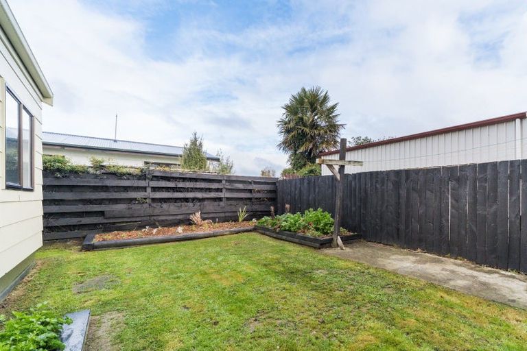 Photo of property in 2 Peter Hall Drive, Kelvin Grove, Palmerston North, 4414