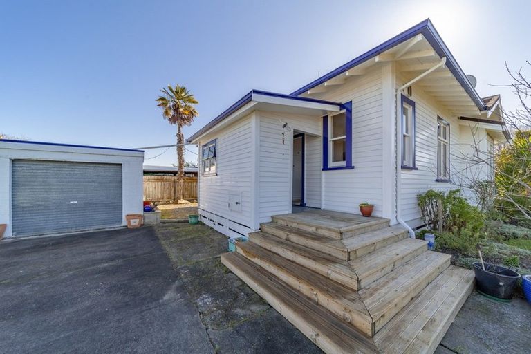 Photo of property in 18 Francis Drake Street, Waipukurau, 4200