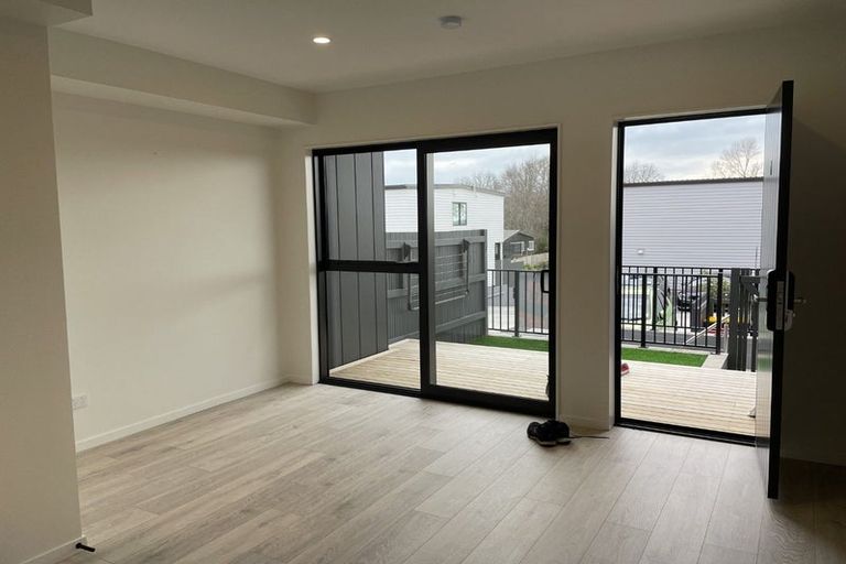 Photo of property in 11/13 Grove Lane, Pakuranga, Auckland, 2010