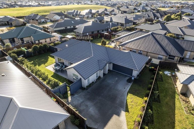 Photo of property in 9 Gilchrist Place, Kaiapoi, 7630