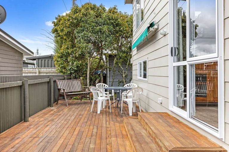 Photo of property in 3a Wharewaka Road, Wharewaka, Taupo, 3330