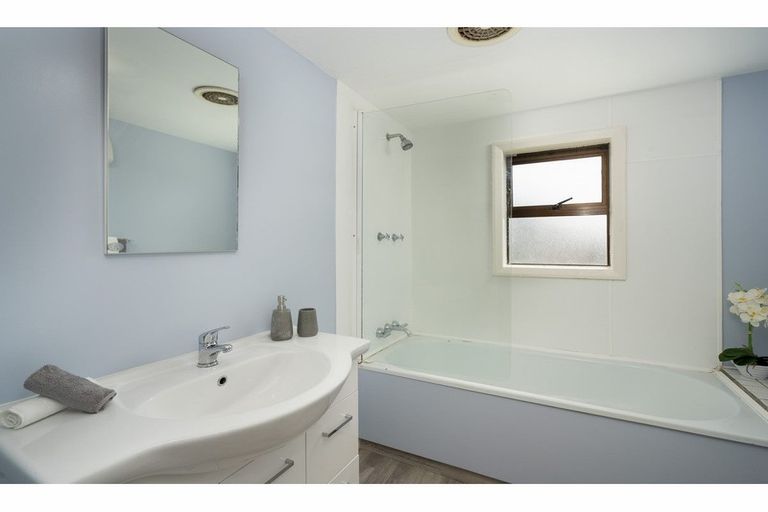 Photo of property in 52 Donegal Street, Belfast, Christchurch, 8051