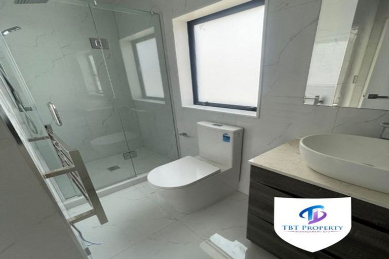 Photo of property in 4/50 Arimu Road, Papakura, 2110