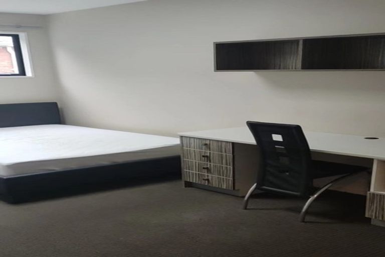 Photo of property in 19 Paeroa Street, Riccarton, Christchurch, 8041