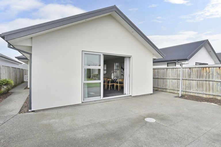 Photo of property in 34 Helmore Street, Rangiora, 7400