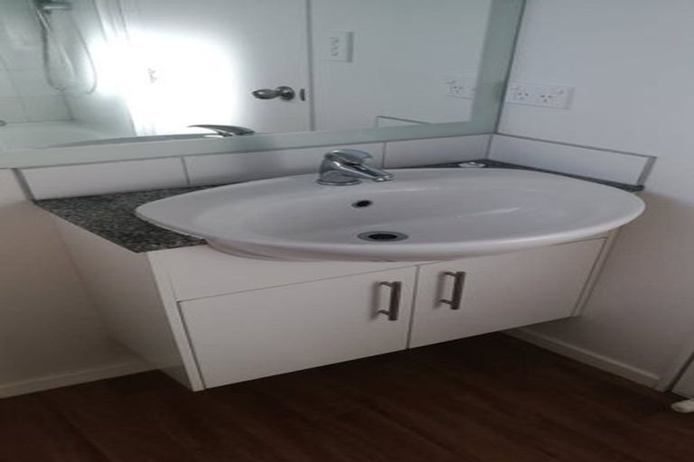 Photo of property in 42 Luanda Drive, Ranui, Auckland, 0612