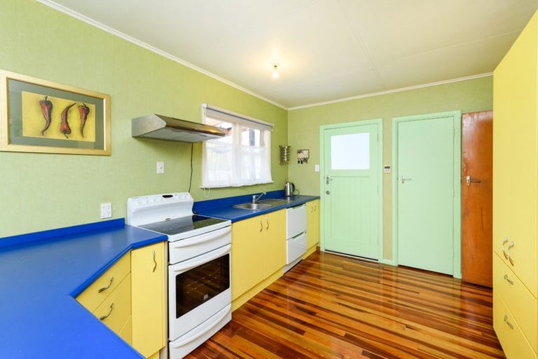 Photo of property in 17 Sinclair Avenue, Highbury, Palmerston North, 4412