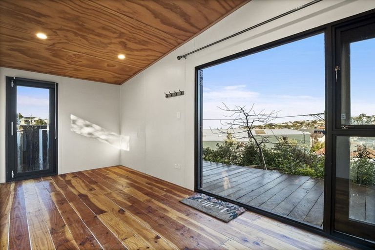 Photo of property in 2 Iona Street, Mornington, Dunedin, 9011