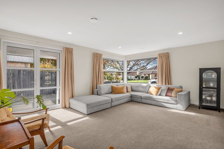 Photo of property in 4 Richard Seddon Drive, Northwood, Christchurch, 8051