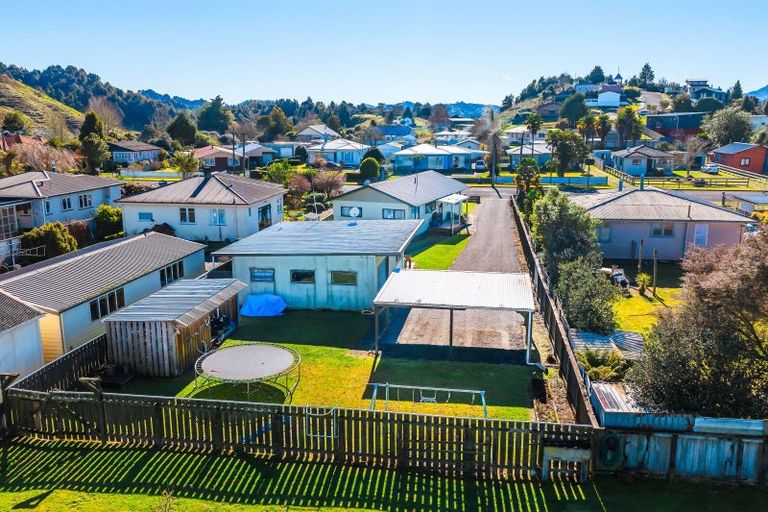 Photo of property in 18 Cross Street, Taumarunui, 3920