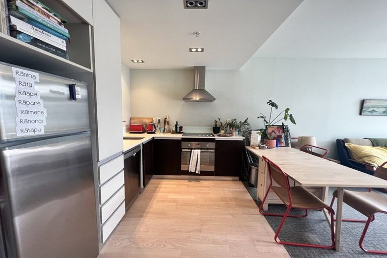 Photo of property in Revolucion Apartments, 301e/28 Torrens Terrace, Mount Cook, Wellington, 6011