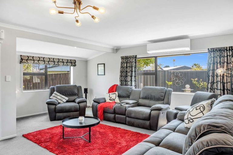 Photo of property in 7 Charisma Court, Kelvin Grove, Palmerston North, 4414